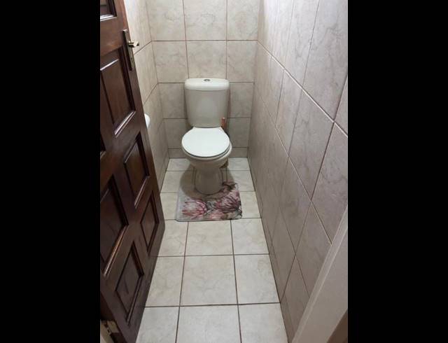 3 BEDROOM FREEHOLD FOR SALE IN SCOTTSVILLE EXT